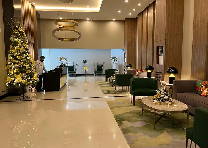 Modern Next To Okada Near Moa And Airport Manila